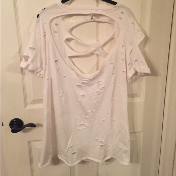 LF Tops - LF cut out shirt